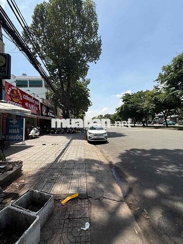 nhà thuê MTKD 323 vành đai trong bình trị đông b DT100m giá 30tr