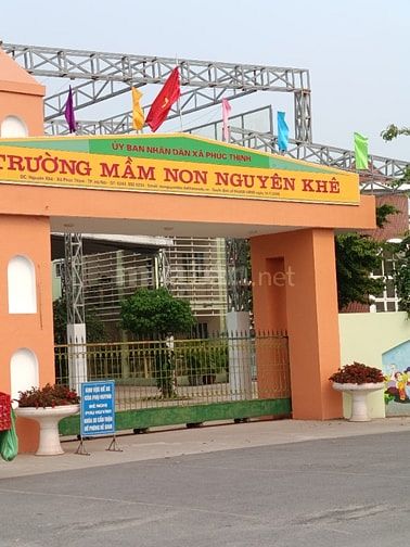 Bán nhà cấp bốn đủ nội thất đẹp 
