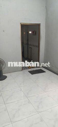 BÁN LÔ ĐẤT Ở 154M2 ĐẤT CÓ NHÀ CỬA ĐIỆN NƯỚC ĐẦY ĐỦ,CÁCH QLO 20 300M