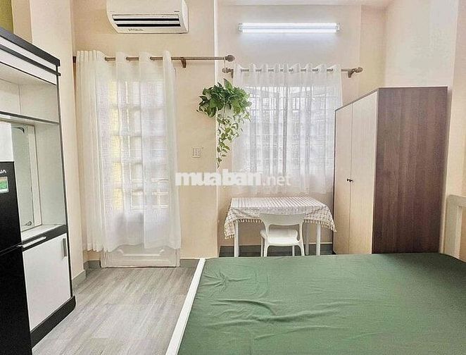 ‼️PHÒNG BAN CÔNG FULL NỘI THẤT SIÊU XINH NGAY NGÃ TƯ PHÚ NHUẬN‼️