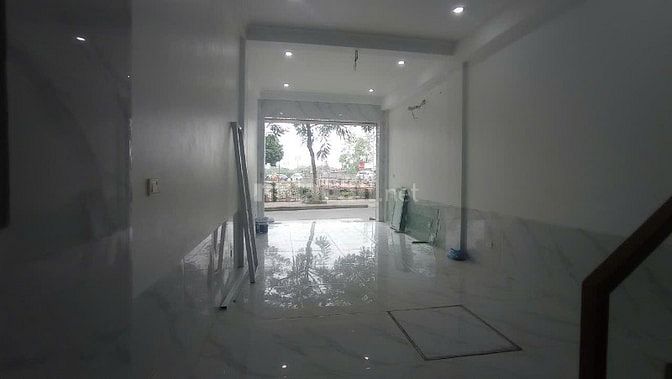 Cho thuê tầng 1 và 2 làm văn phòng, kinh doanh, kho tại Hoàng Mai