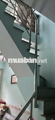 Nhà cho thuê nguyên căn. 01 trệt, 01 lầu, 01 phòng ngủ, 01 toilet