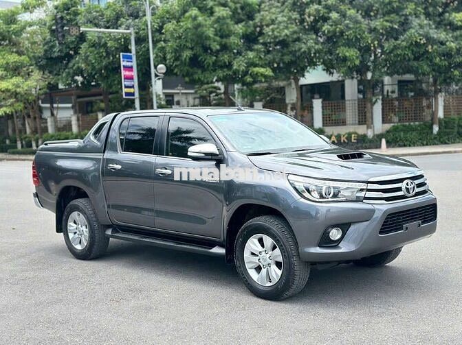 Toyota Hilux 3.0 AT 4WD zin 7 vạn xe cọp