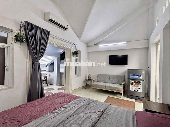 căn hộ full nội thất có ban công lớn trung tâm quận Phú Nhuận