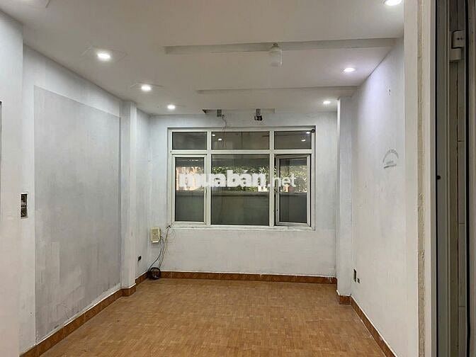 Chính Chủ Cho thuê nhà 5T số 27 mặt phố Hào Nam làm VP-KD 