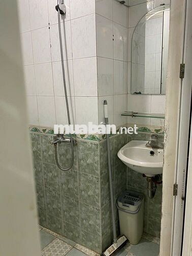 Chính Chủ Cho thuê nhà 5T số 27 mặt phố Hào Nam làm VP-KD 