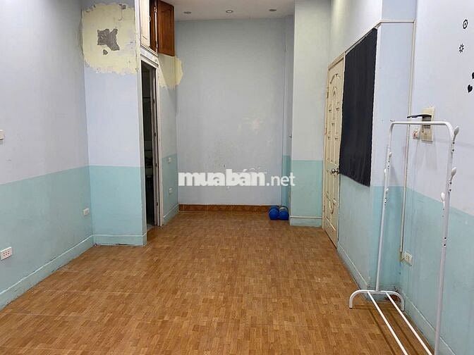 Chính Chủ Cho thuê nhà 5T số 27 mặt phố Hào Nam làm VP-KD 