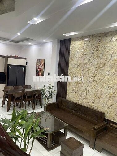 Cho thuê nhà riêng Ngõ 173 Lạc Trung ô tô đỗ cửa - 52m2 - 4 ngủ