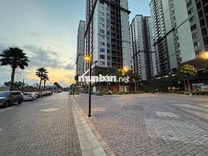 Bán Akari Võ Văn Kiệt 80m2 2PN, 2WC tầng cao view đẹp giá 4,85 t