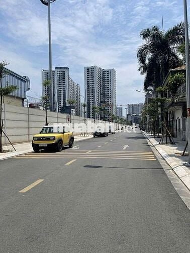 Cho thuê nhà riêng Ngõ 173 Lạc Trung ô tô đỗ cửa - 52m2 - 4 ngủ