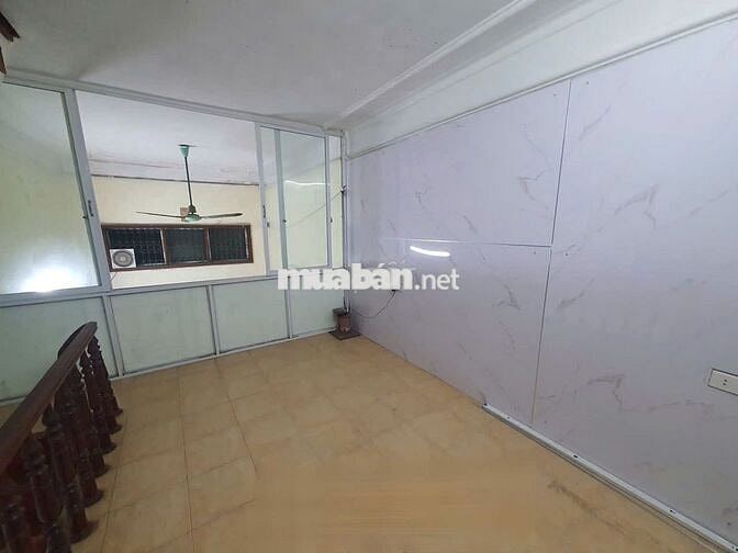 Cho thuê nhà riêng ngõ 164 Hồng Mai, 35m2, 3 tầng ,2 ngủ