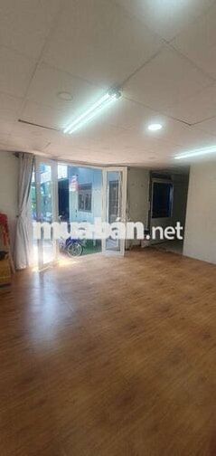 Cho thuê tầng trệt hoặc cả tầng 1 làm văn phòng, mặt bằng kinh doanh