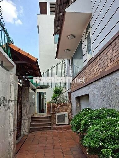 Bán đất tặng biệt thự, 1 đời chủ đang ở.