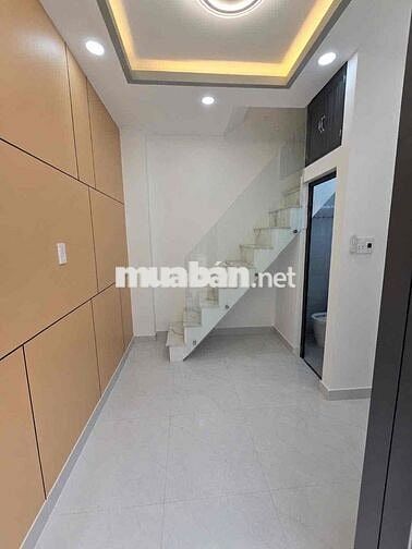 Nhà mới , Trệt lầu lửng , sd 30m2 , Trước nhà 3m , Q4.