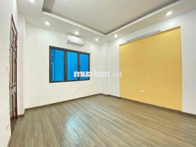 Hoa Hậu Phố Chính Kinh, nhà dân xây đẹp, KD, Spa, oto đỗ cửa, dt 36m*5