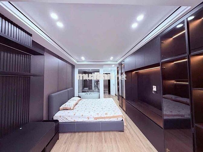 102 Phố Quan Nhân, nhà đẹp ở luôn, ngõ xe 3 gác, dt 38m*5 tầng