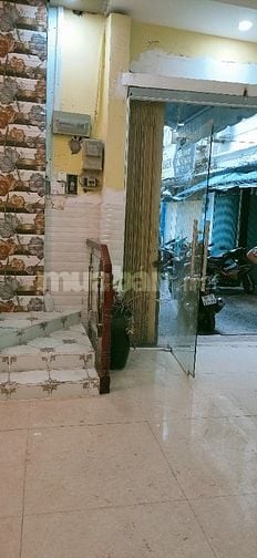 Cho thuê nguyên căn 216m2. Đ/c : 100/14 Nguyễn công Trứ .P sài gòn HCM