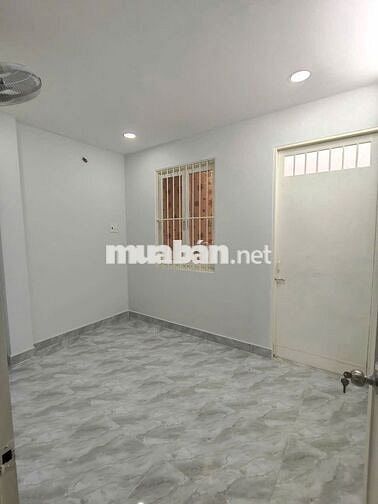 Cho thuê nhà hẻm 3m, 2pn đường Nguyễn Kim Q.10