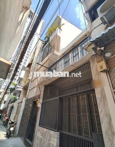 Cho thuê nhà hẻm 3m, 2pn đường Nguyễn Kim Q.10