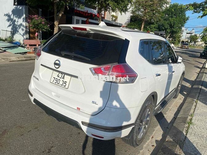 Nissan X-Trail 2.0 Premium Trắng