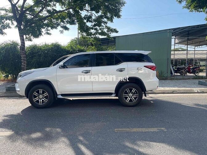 Toyota Fortuner 2022 Trắng