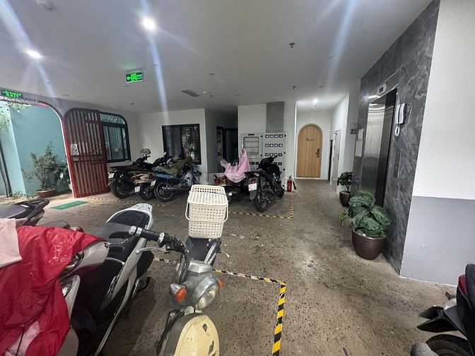 Bán gấp biệt thự MP Âu Cơ bên lẻ gần Hồ Tây, view sông Hồng, KD, 240m2