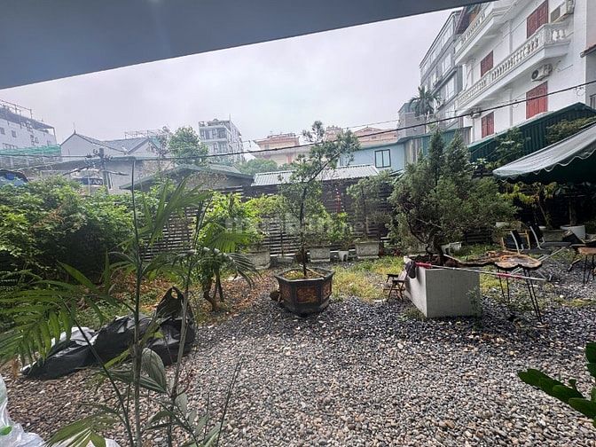 Bán gấp biệt thự MP Âu Cơ bên lẻ gần Hồ Tây, view sông Hồng, KD, 240m2