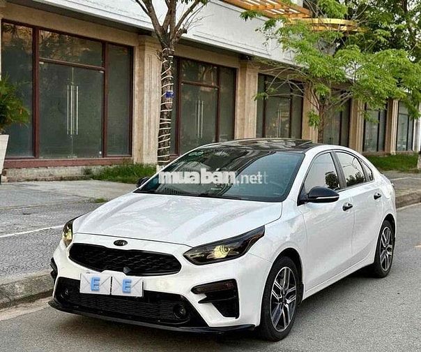 Kia Cerato 2021 Premium 2.0 48000 km