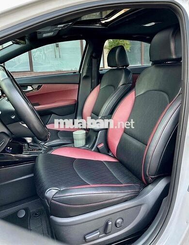 Kia Cerato 2021 Premium 2.0 48000 km