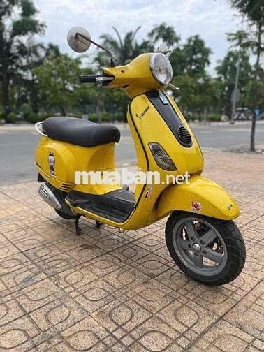 Vespa 125 2010 Vàng , giấy tờ đầy đủ , xe liền lạc