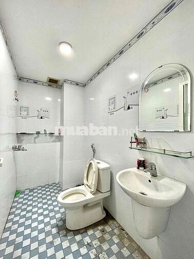 Căn studio cửa sổ 5tr5 nội thất cơ bản