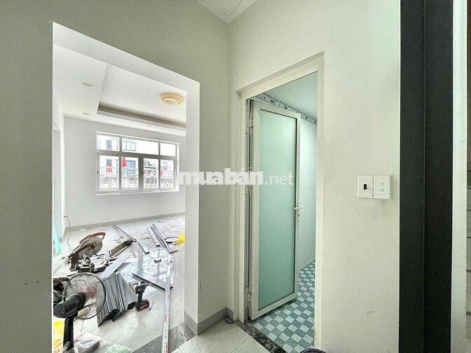 Căn studio cửa sổ 5tr5 nội thất cơ bản