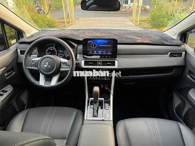 Mitsubishi Xpander 1.5AT Premium 2025