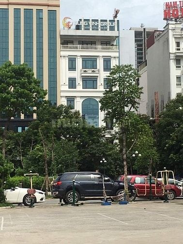 (Chính chủ) bán tòa 10 tầng- MP Triệu Việt Vương- gần Vincom Bà Triệu 