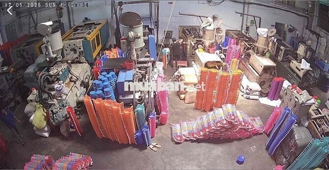 Tuyển công nhân đứng máy ép nhựa