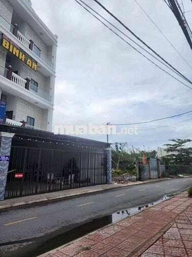 CHÍNH CHỦ CHO THUÊ 420m2 ĐẤT MẶT TIỀN ĐƯỜNG LÀNG HOA BÀ BỘ CÁCH ĐHYD 2