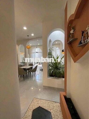 nhà cấp 4 xây hiện đại, cần bán gấp trong tháng này. 4x20 sổ riêng