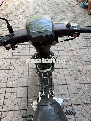 Honda Dream màu Nâu
