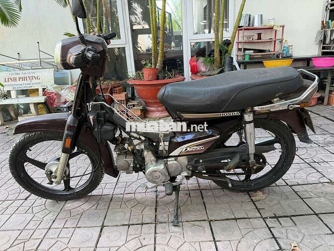 Honda Dream màu Nâu