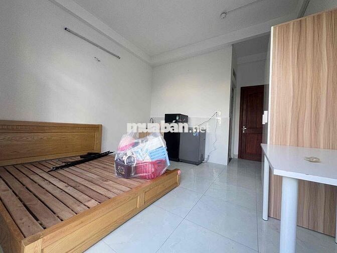 CHO THUÊ PHÒNG BANCOL FULL NỘI THẤT MÁY GIẶT RIÊNG NGAY ĐH VLU CS3