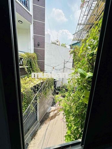 nhà nguyên căn 2pn, cách sân bay 5p