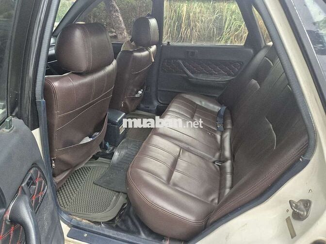 Toyota Camry 1987 Trắng