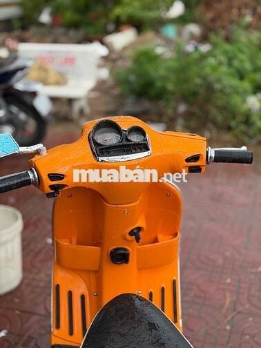 Piaggio Vespa màu Cam biển 69 ngây chủ