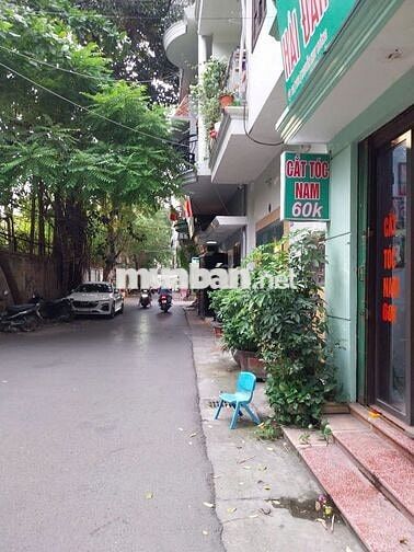 Cho thuê nhà Nguyễn Huy Tưởng, cạnh 2 chung cư