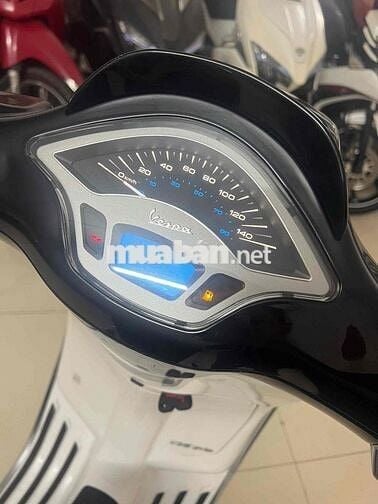 Piaggio Vespa 2016 Trắng