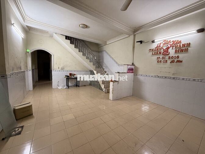 Chính chủ cho thuê nhà mặt tiền đường 19/4