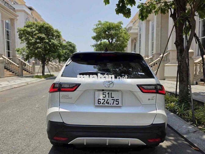 Ford Focus HB 2013 1.8At Bạc