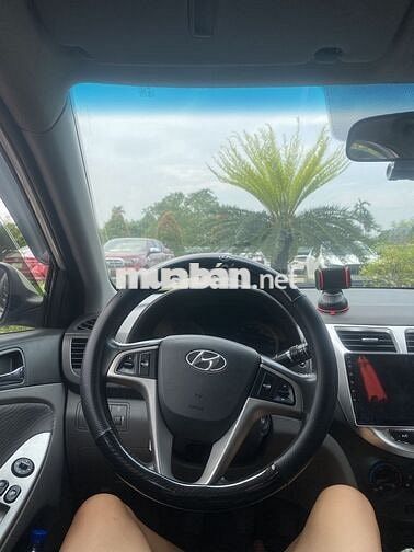 Hyundai Accent 2013 Số sàn Bạc