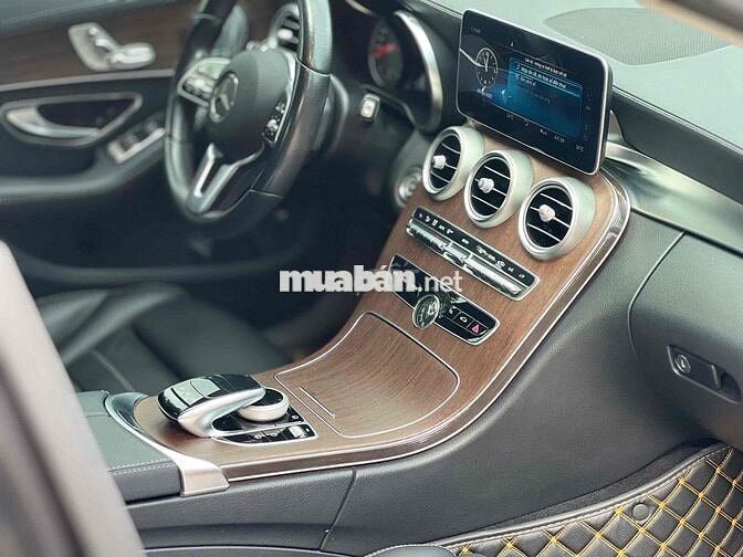 Mercedes C200 Exclusive 2020 Đen