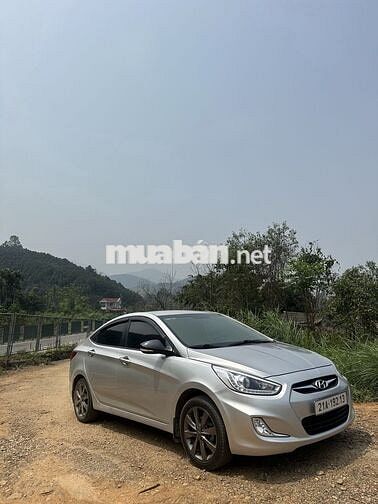 Hyundai Accent 2013 Số sàn Bạc